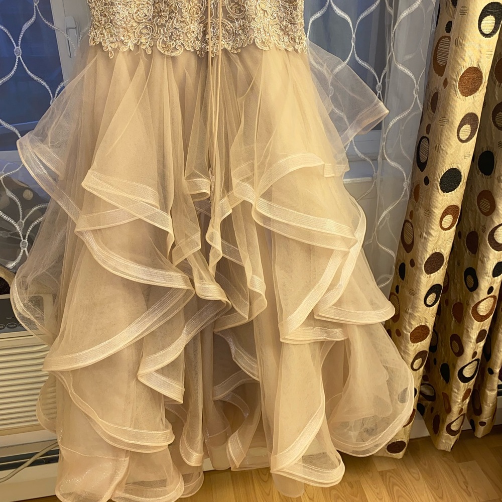 Sherri Hill champagne color gown sz 6 - Picture 9 of 14